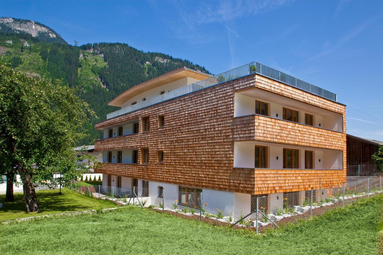 Apart Mountain Lodge Mayrhofen Exteriör bild